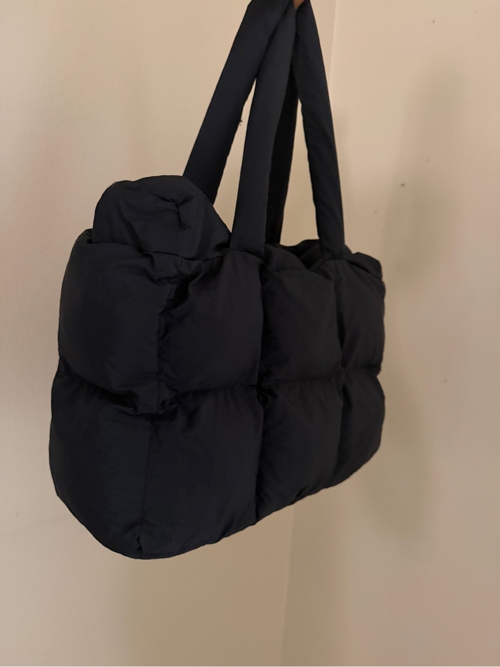 Source Unknown Black Quilted Puffer Tote - Picture 2 of 6